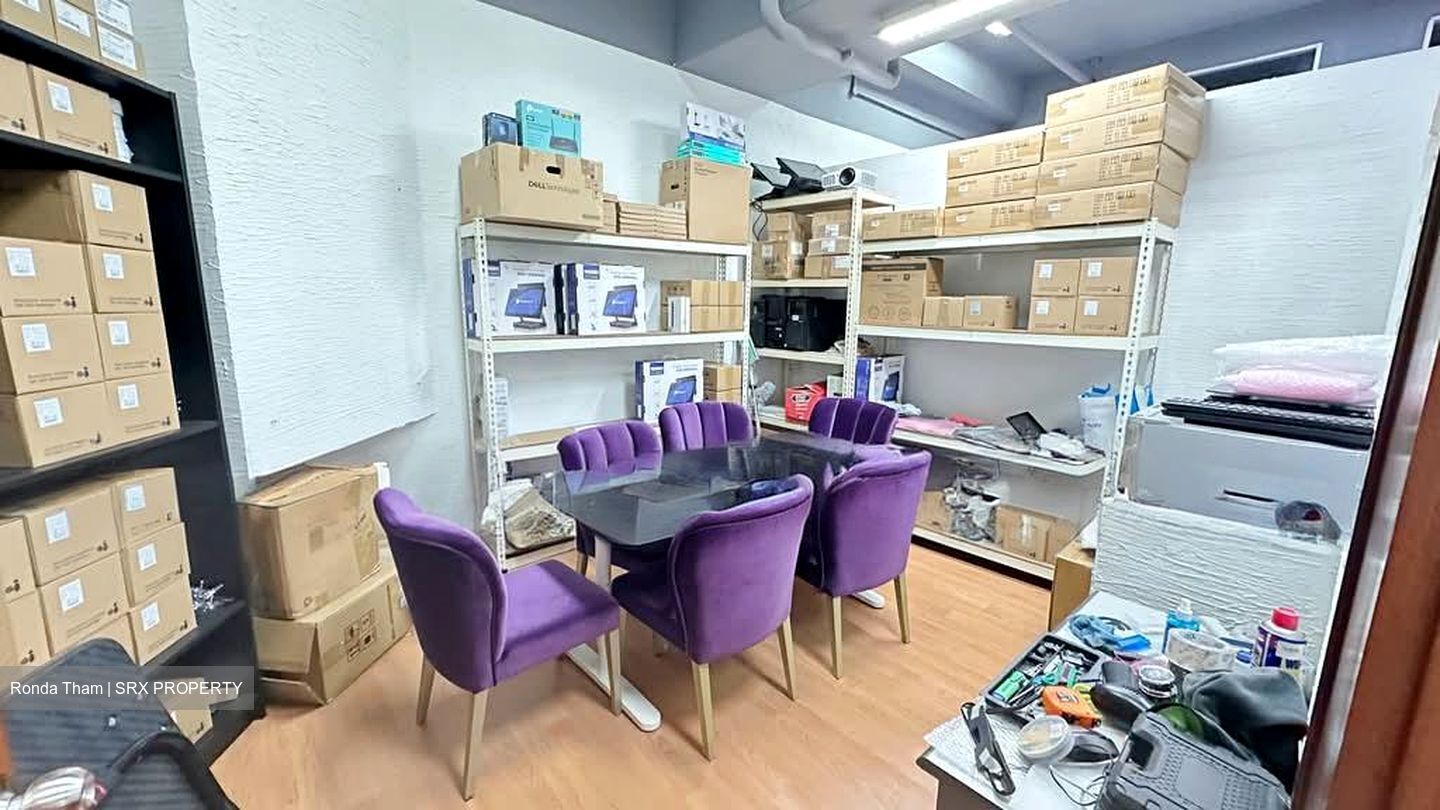 Ubi Techpark (D14), Factory #584322931